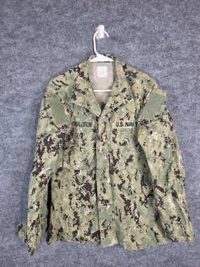 US Navy NWU Jacket Mens Small Regular Type III Digital Camo Ripstop Coat